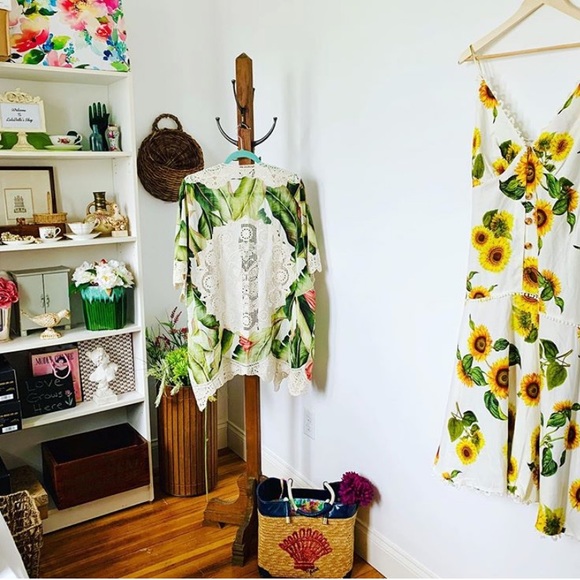 Meet the Posher, Lauren 🌸LIVE Shows & Exquisite Brands👠 - Picture 15 of 16